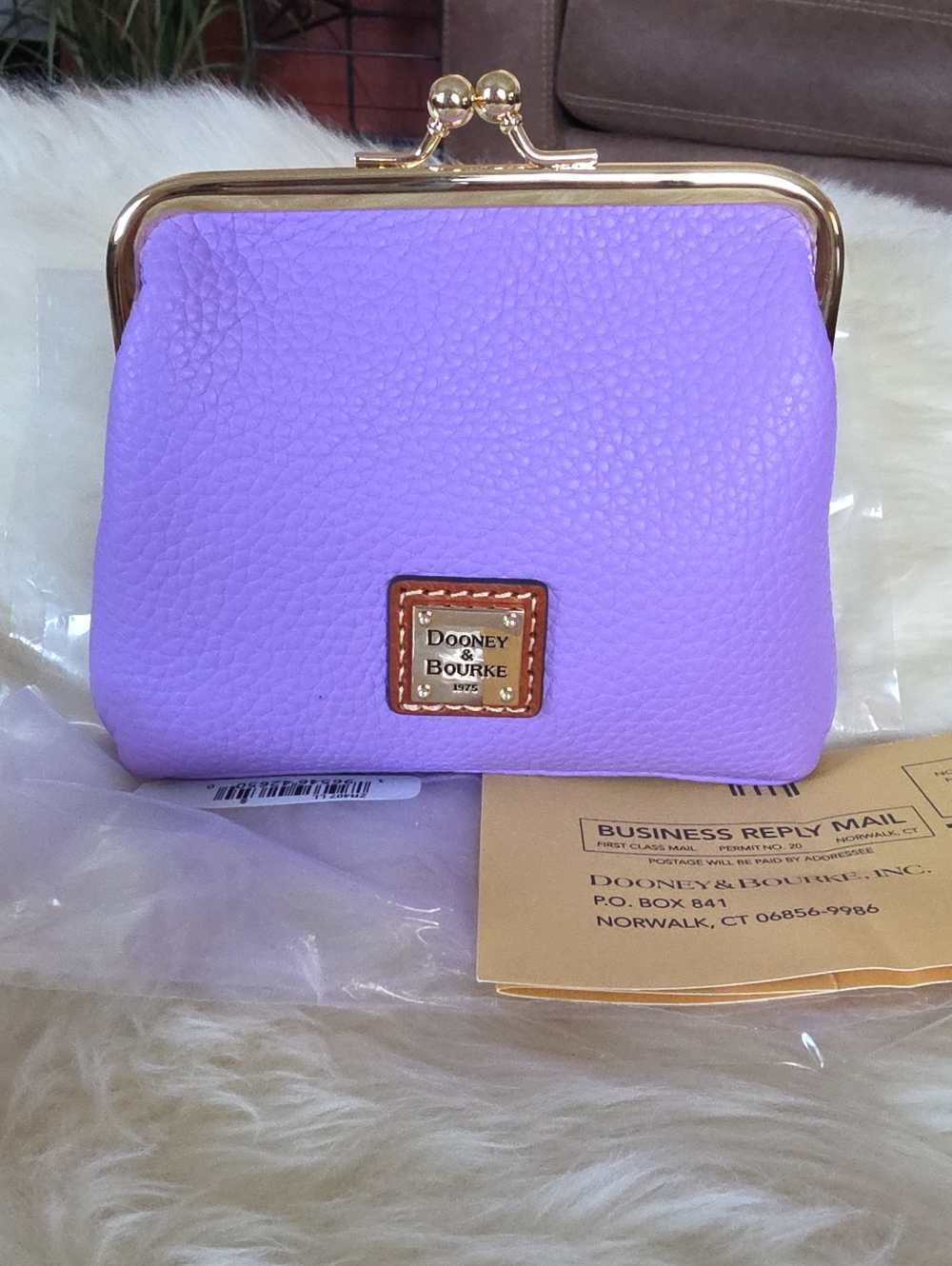 Beautiful NWT Dooney & Bourke Lilac Pebbled Leather Kiss-lock Wallet 💜🎁💛 - Picture 4 of 16